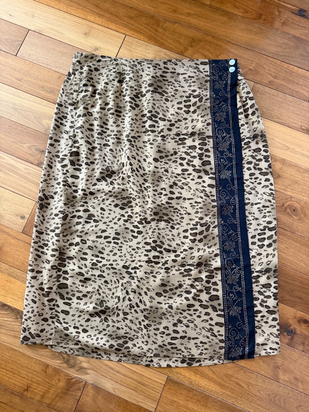 Requirements Woman Vintage Wrap Skirt 3X Animal Print Midi